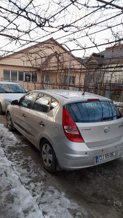hyundai i30 model 2010 benzina si gpl euro 4