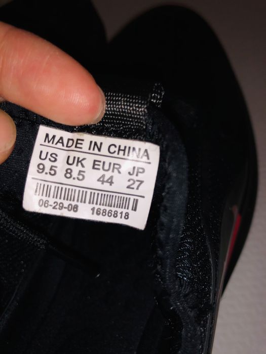 Продам новые кроссовки