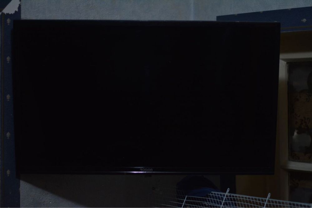 Продам телевизор Roison 32’