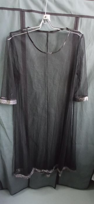 Продам платье вечернее срочно.