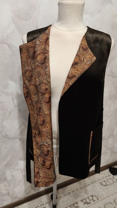 Жилетка модная женская