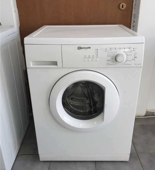 LICHIDARE DE STOC.  Masină de spălat rufe Bauknecht  / wa plus 60052 A