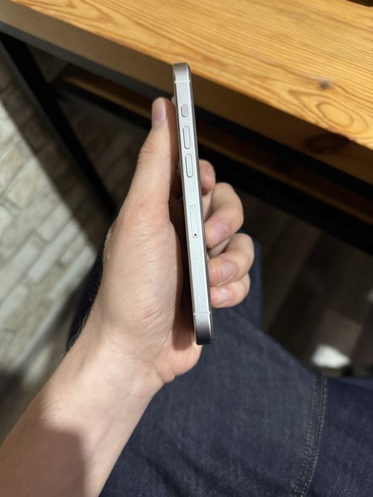 продается iphone 15 pro