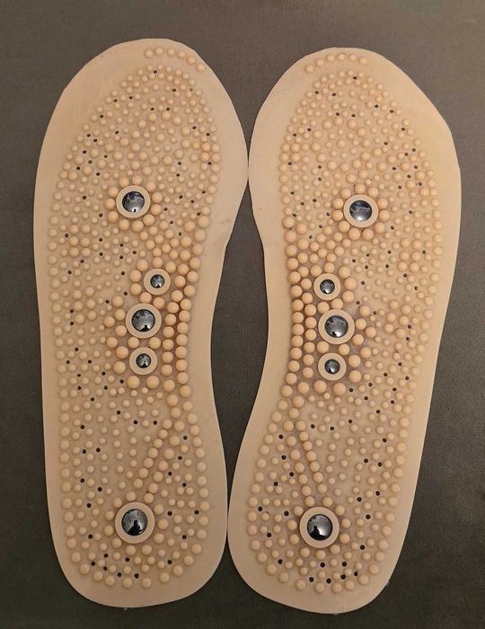 Branțuri magnetice pentru presopunctură