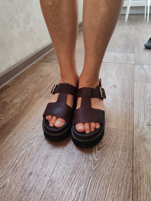 Сандалии кожаные Clarks