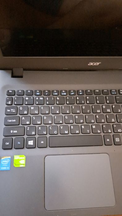 Ноутбук  HP нерабочий.
