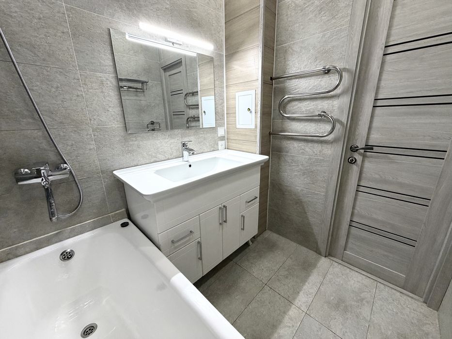 Продажа 4 комнатная квартира. Сергели 8, 100 м2. 4/4/9