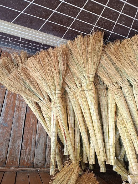 Веник сорго , Веник-купить хозтовары.бытовую химию на цена скидки есть