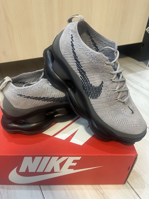 Nike Scorpion 43 27,5 cm