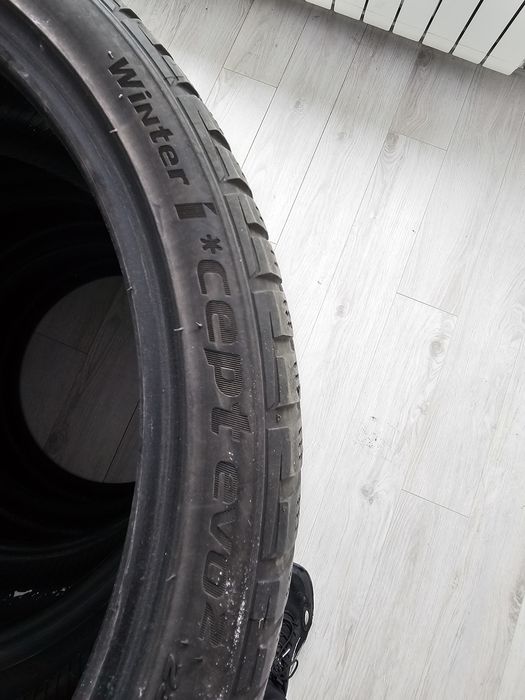 Vand cauciucuriarna 235/35/19 Hankook