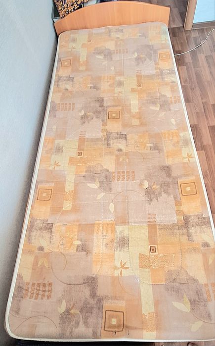 Кровать односпальная