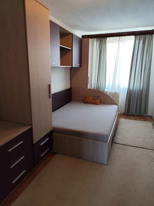 Vând apartament 3 camere Orly 39