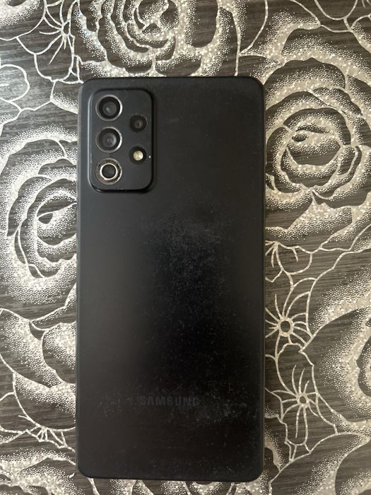 Продам Samsung A72 в хорошем состоянии