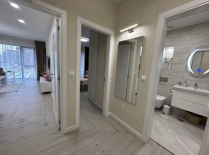 Дава се под наем Двустаен апартамент в София, Хладилника - 75 кв.м за 999 € - Снимка #7