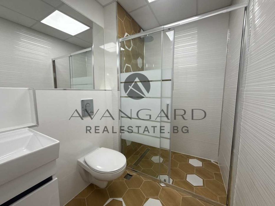 Продава се Тристаен апартамент в Пловдив, Център - 116 кв.м за 2630 €/кв.м - Снимка #9