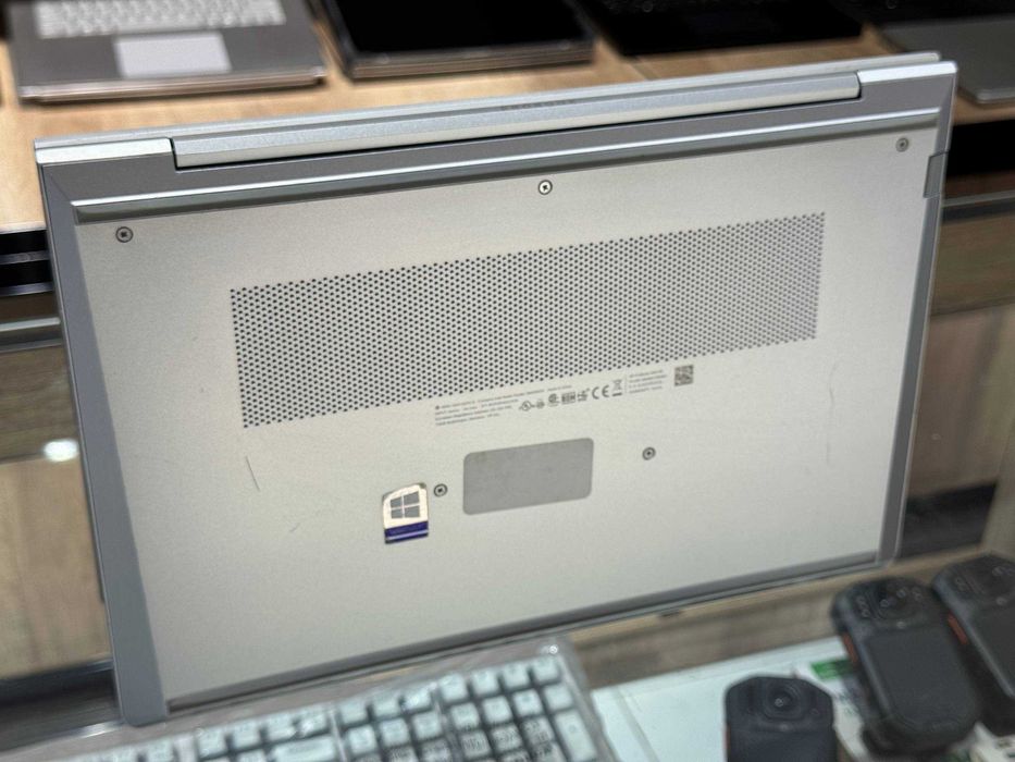 HP ProBook 440 G8 Core i5-1135G7 Ram 16 ssd 256