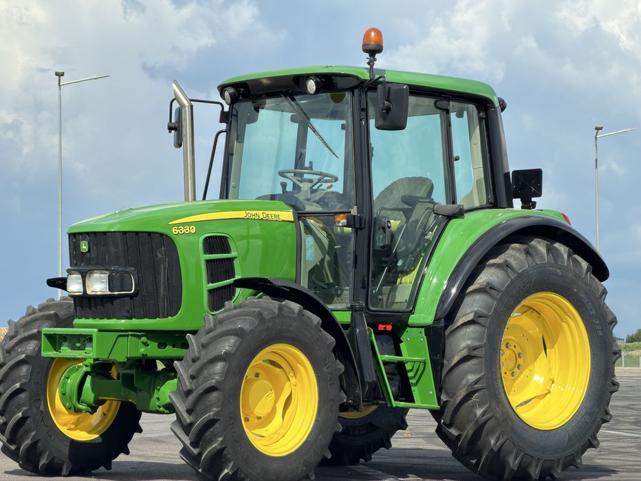 Tractor John Deere 6330 Premium an 2011 PowerQuad Stare impecabila