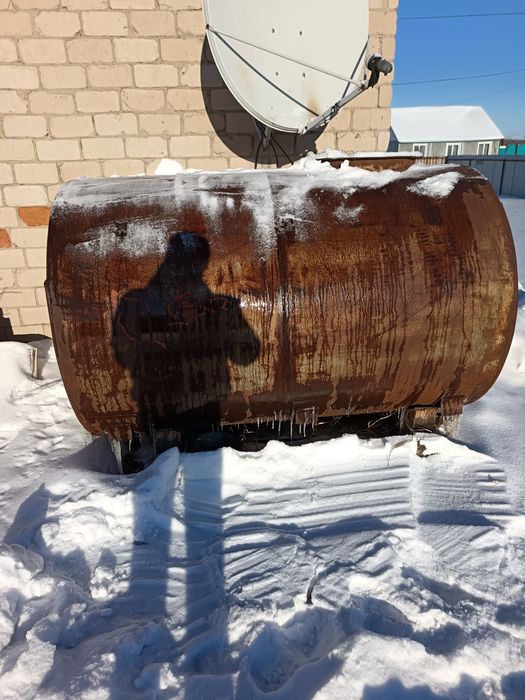 Продам бочку 3 куба