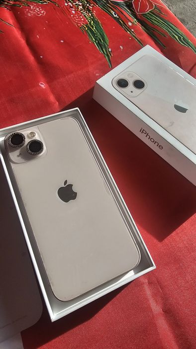 Vand iphone 13 pink  si 17 huse