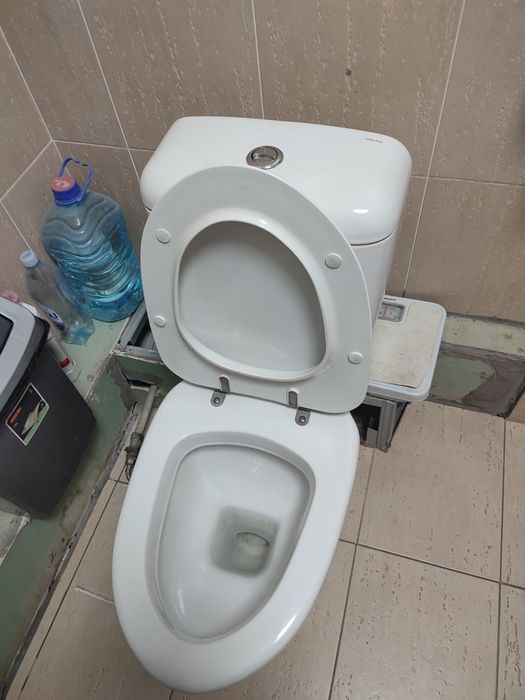 Продам унитаз б/у