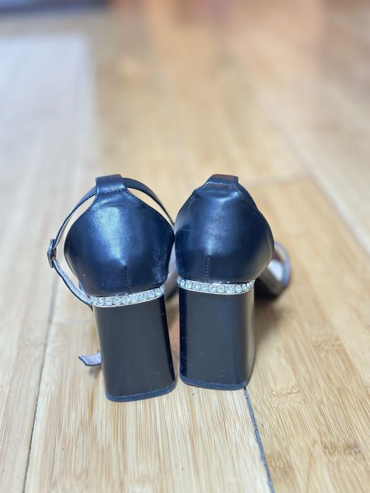 Летние босоножки