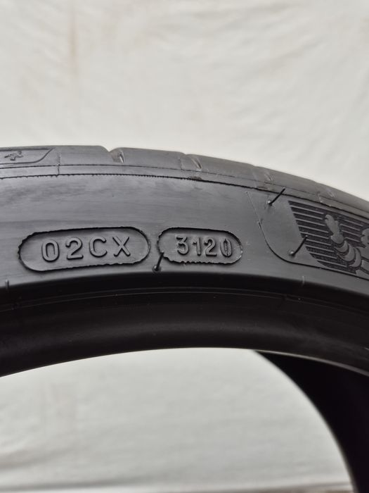 2бр 245 35 20 Michelin летни 20г