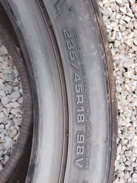 235 45 18. Dunlop. An 2020
