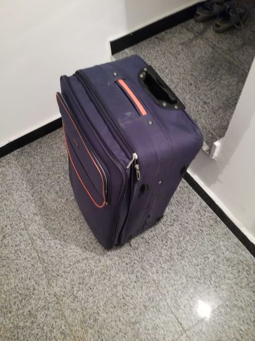 куфар 100литра, LAMBERTAZZI MARY 72CM; с дефект счупено 1 колелце