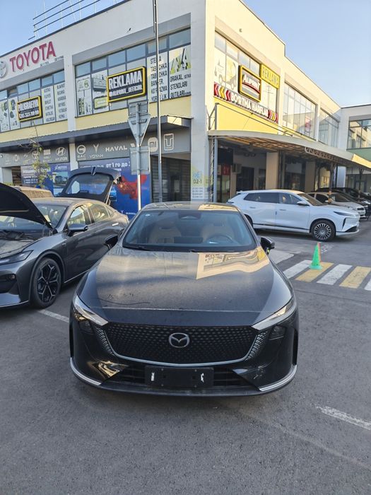 Mazda EZ-6 EV 600 km