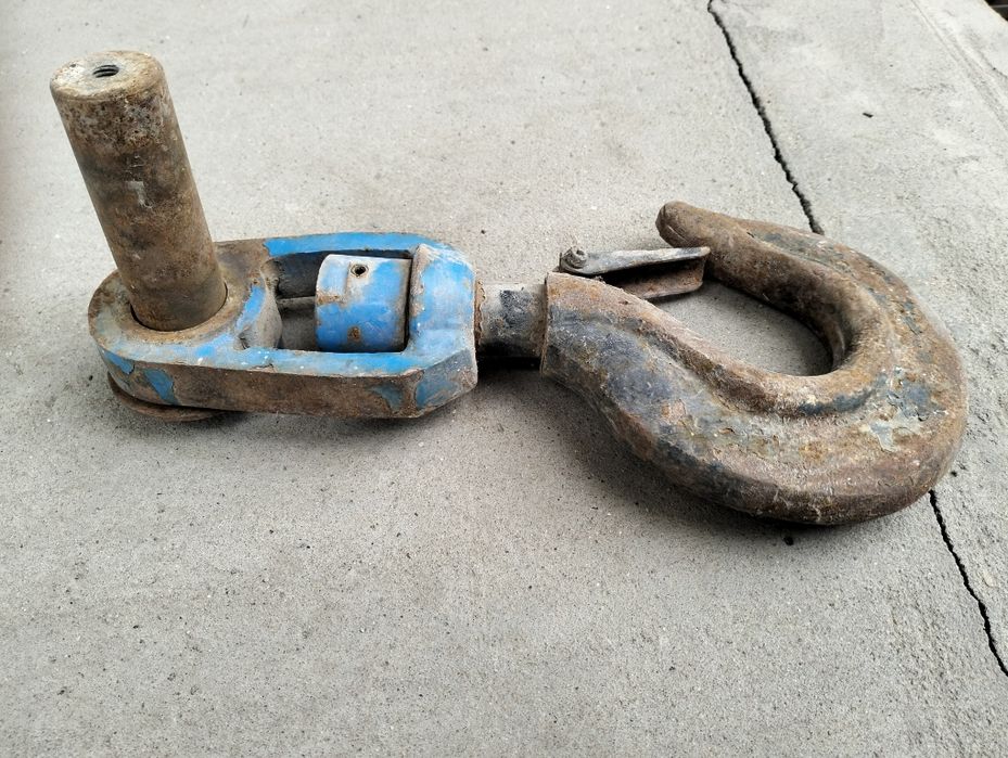 Продам крюк на манипулятор