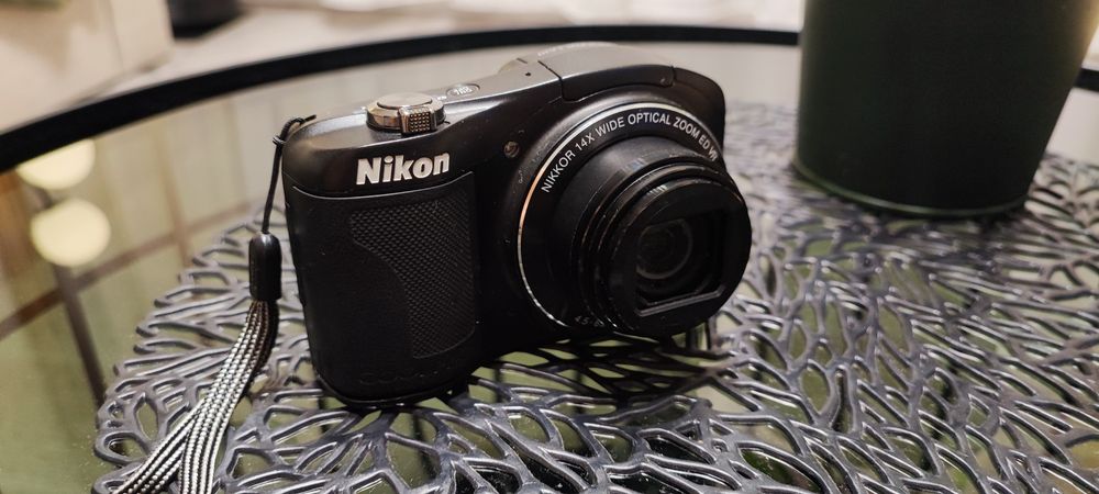 Camera Nikon Coolpix L610 16Mp baterii AA