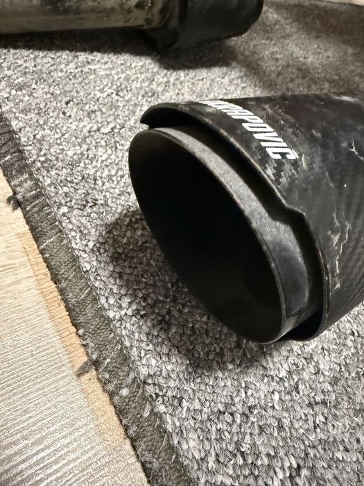 Накрайници за ауспух Akrapovic
