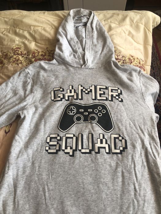 Суичари, пуловер, панталон