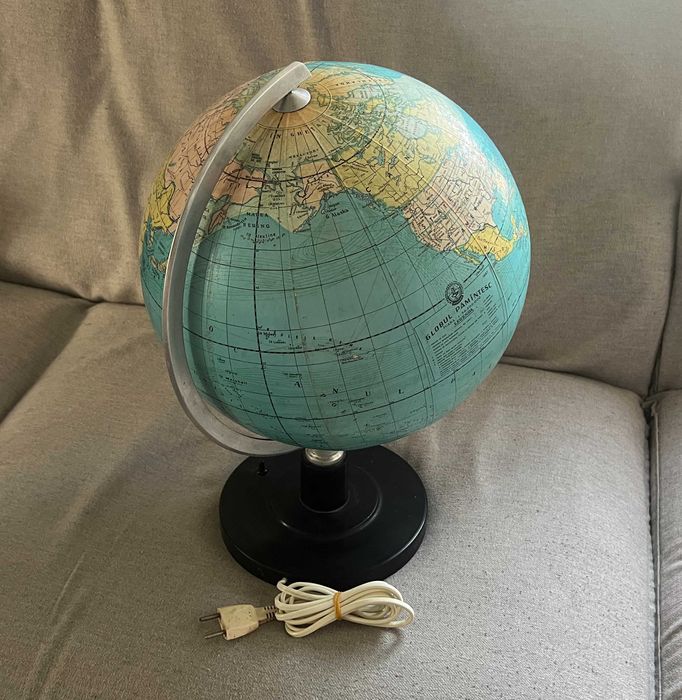 Glob pamantesc romanesc iluminat 1967 Brasov original functional