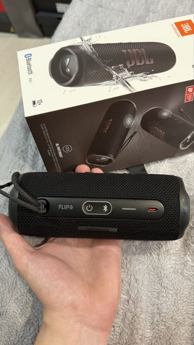 Продам колонку Jbl flip 6