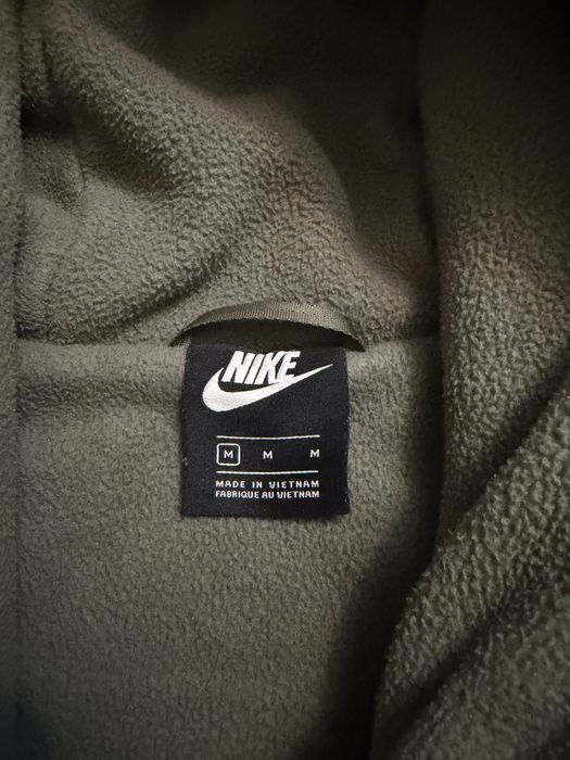 Куртка Nike продам