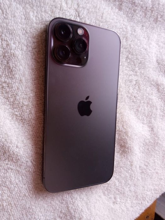 Продам айфон 13 про мах