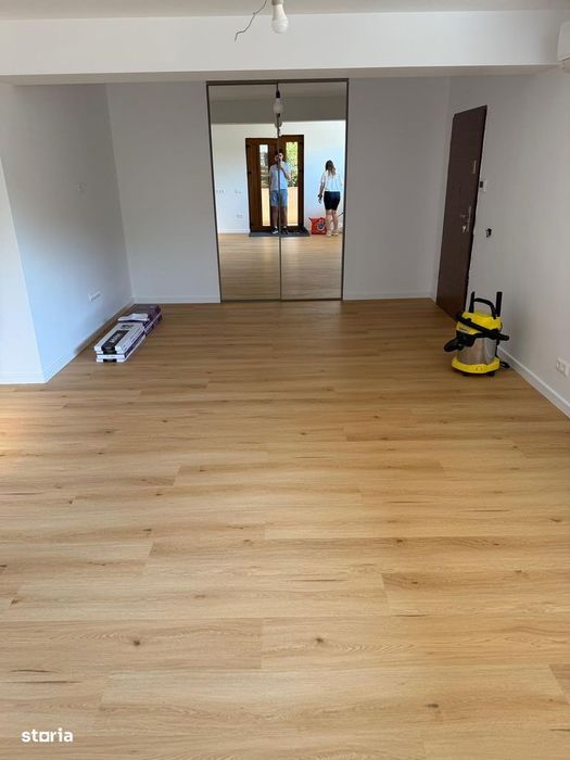 Apartament de 4 camere in vila