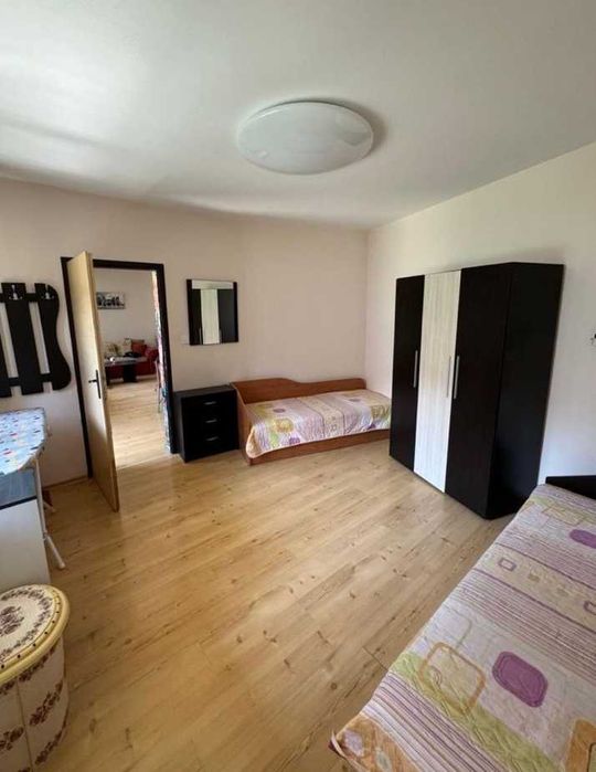 Дава се под наем Двустаен апартамент в Бургас, Славейков - 56 кв.м за 191.25 € - Снимка #1