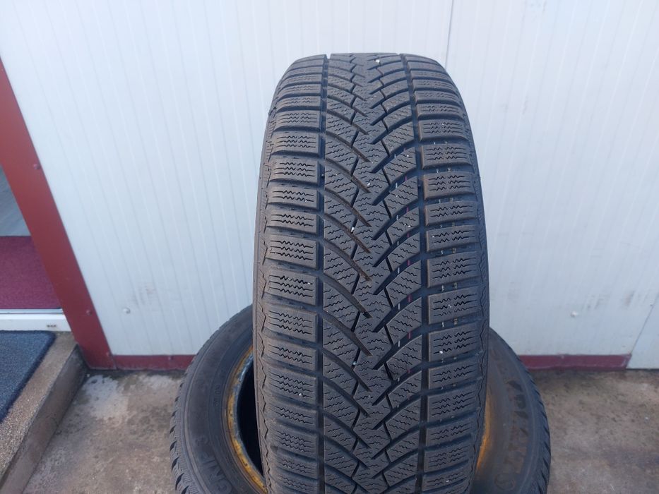 125 lei bucata! Set anvelope M+S/IARNA 205 55 16 Semperit