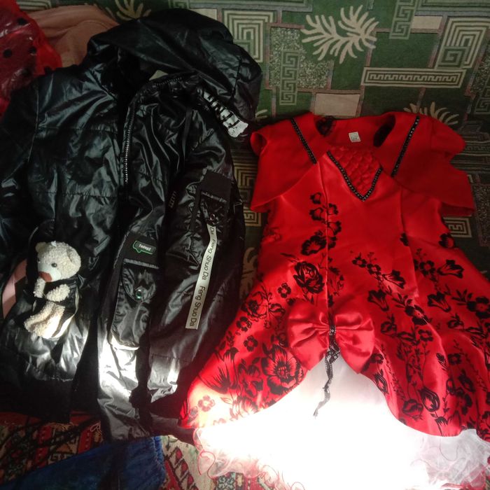 Продам детские вещи