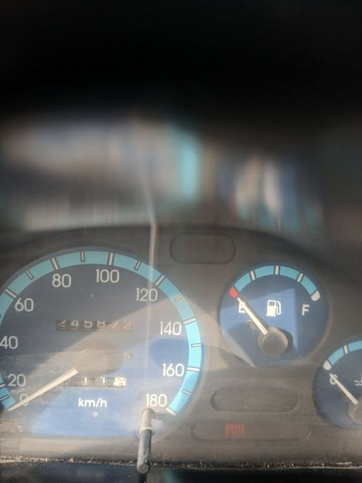 Matiz standart srochno sotiladi