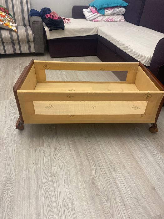 Детская кроватка с люлькой