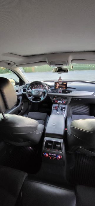 Vând Audi A6 2012