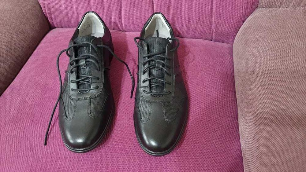 Pantofi sport Clarks Denner Race marimea 42,5, zero km