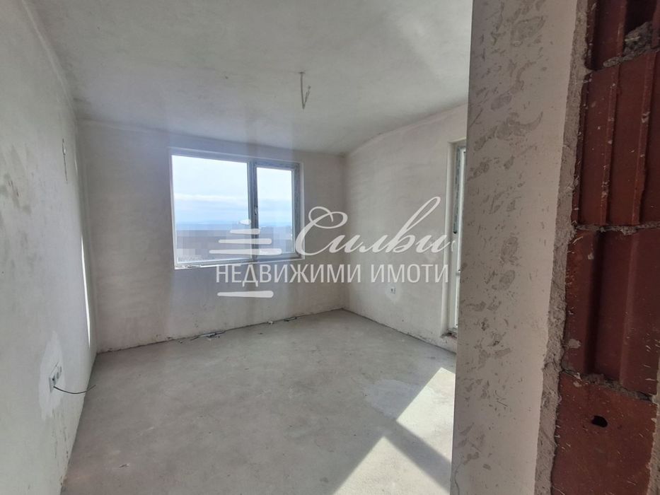 Продава се Двустаен апартамент в Шумен, Тракия - 76 кв.м за 705 €/кв.м - Снимка #2