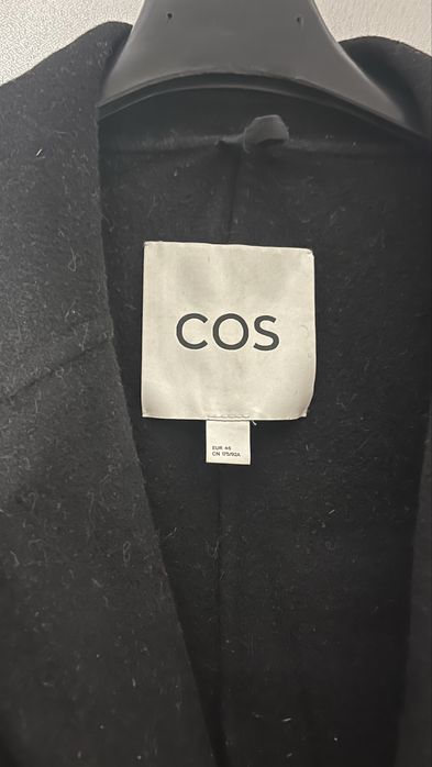 Palton de lana COS