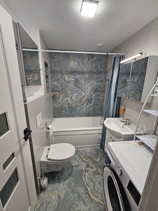 De inchiriat Apartament 2 camere, dormitor living, camara balcon