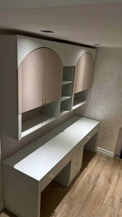 Шкафы и Гардеробы на заказ