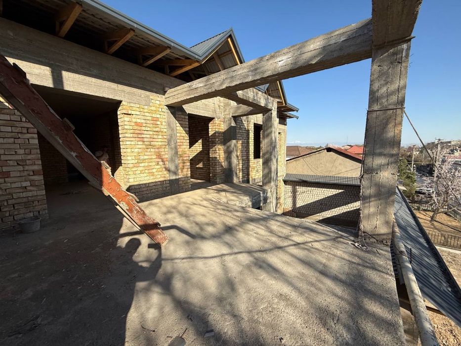 Продаётся дом коробка в Мирзо- Улугбекском районе